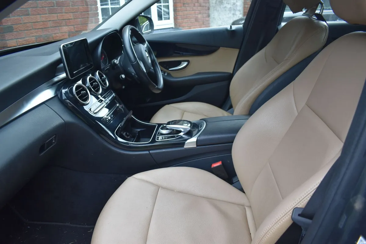 Mercedes-Benz C-Class 2017 - Image 6