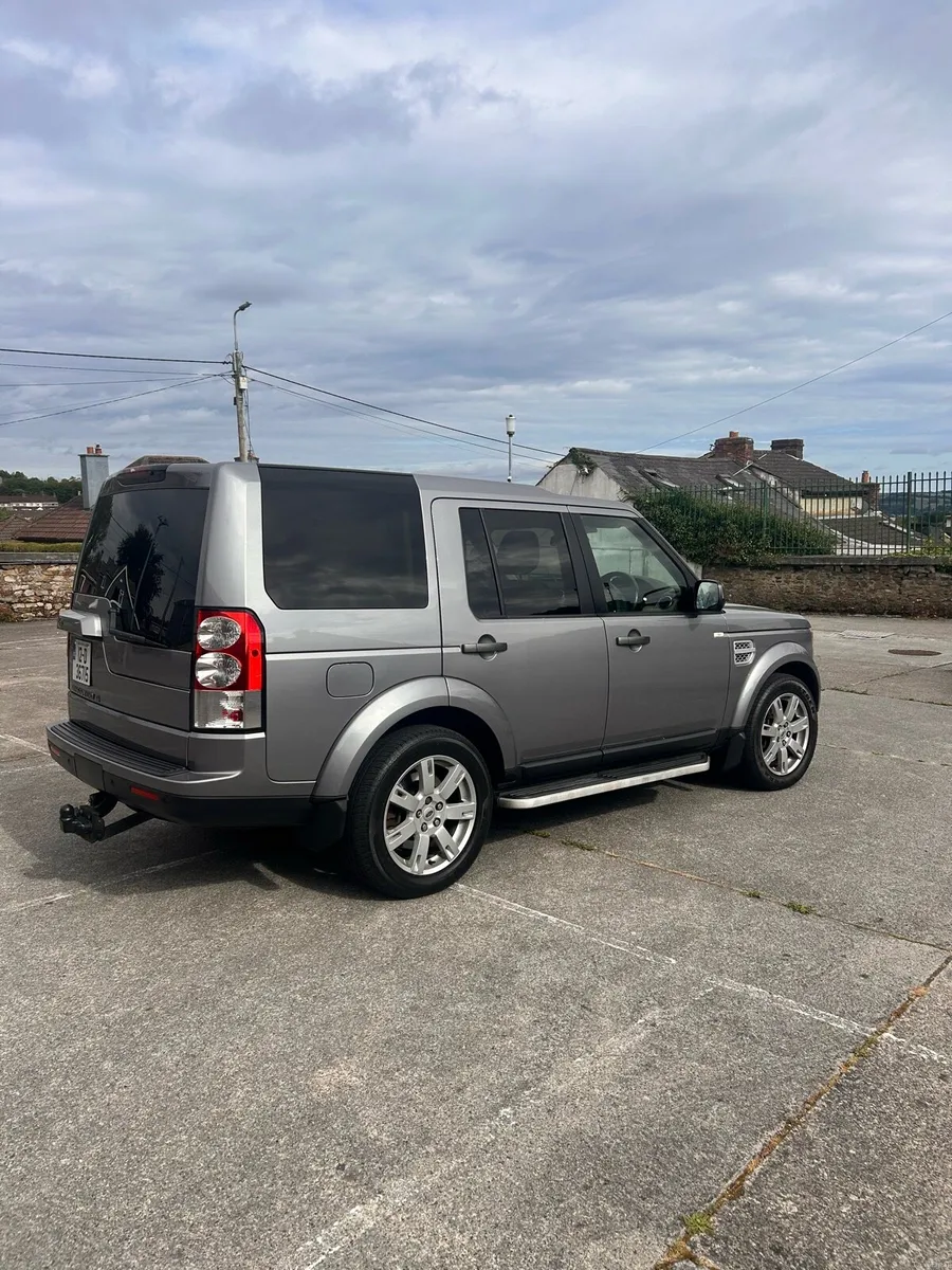 Land Rover Discovery - Image 1