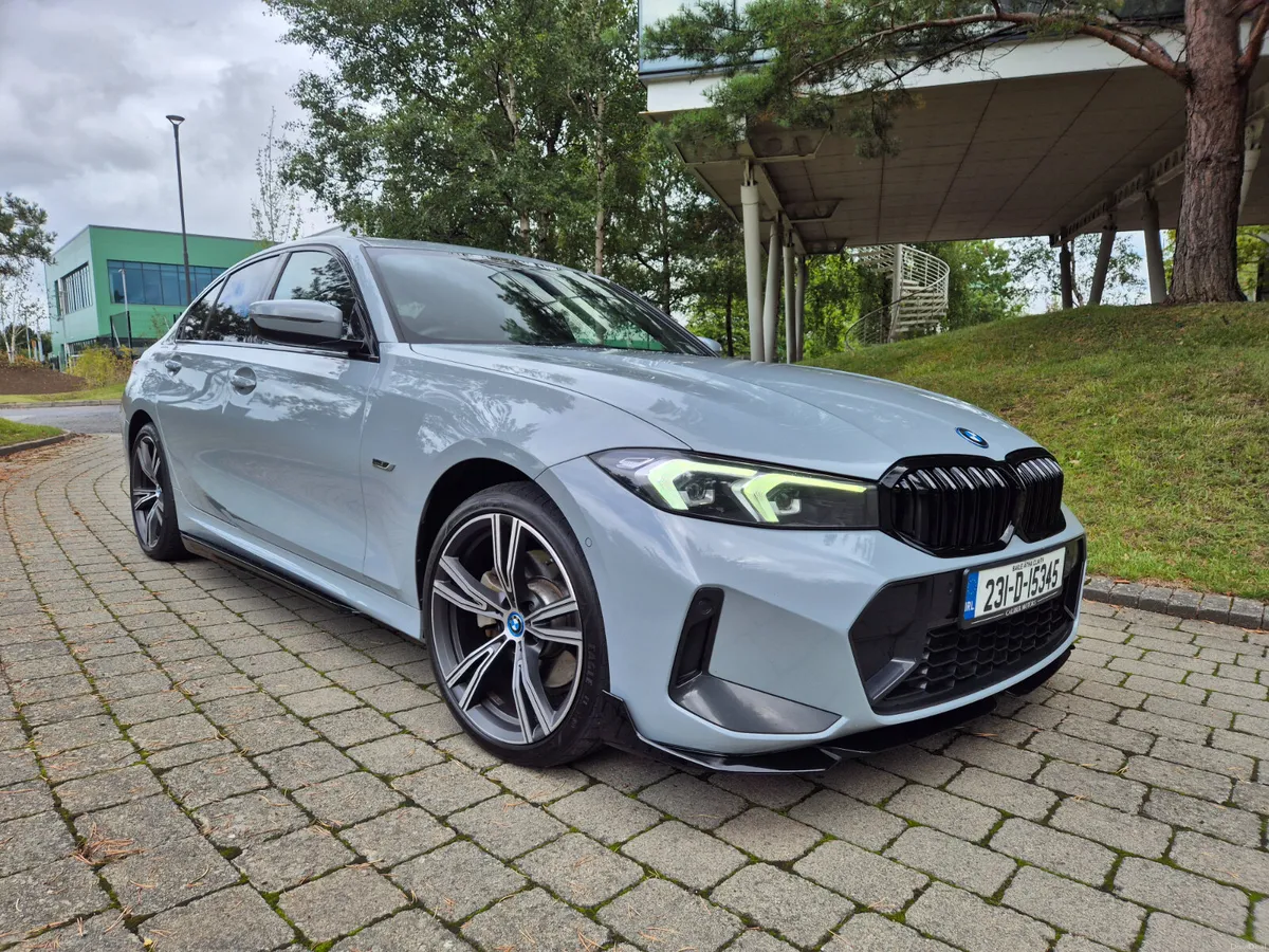 BMW 330e XDrive MSport INDIVIDUAL - Image 1