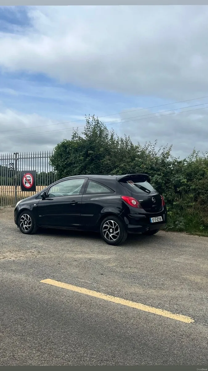 Opel Corsa, Fresh NCT, Low KMS - Image 1