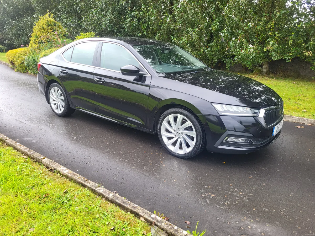 Skoda Octavia  Automatic  Diesel - Image 1