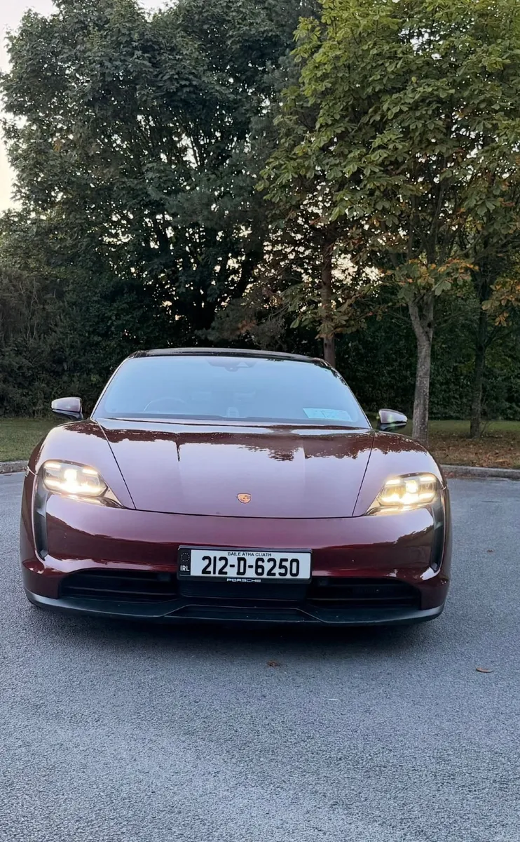 Porsche Taycan 2021 - Image 1