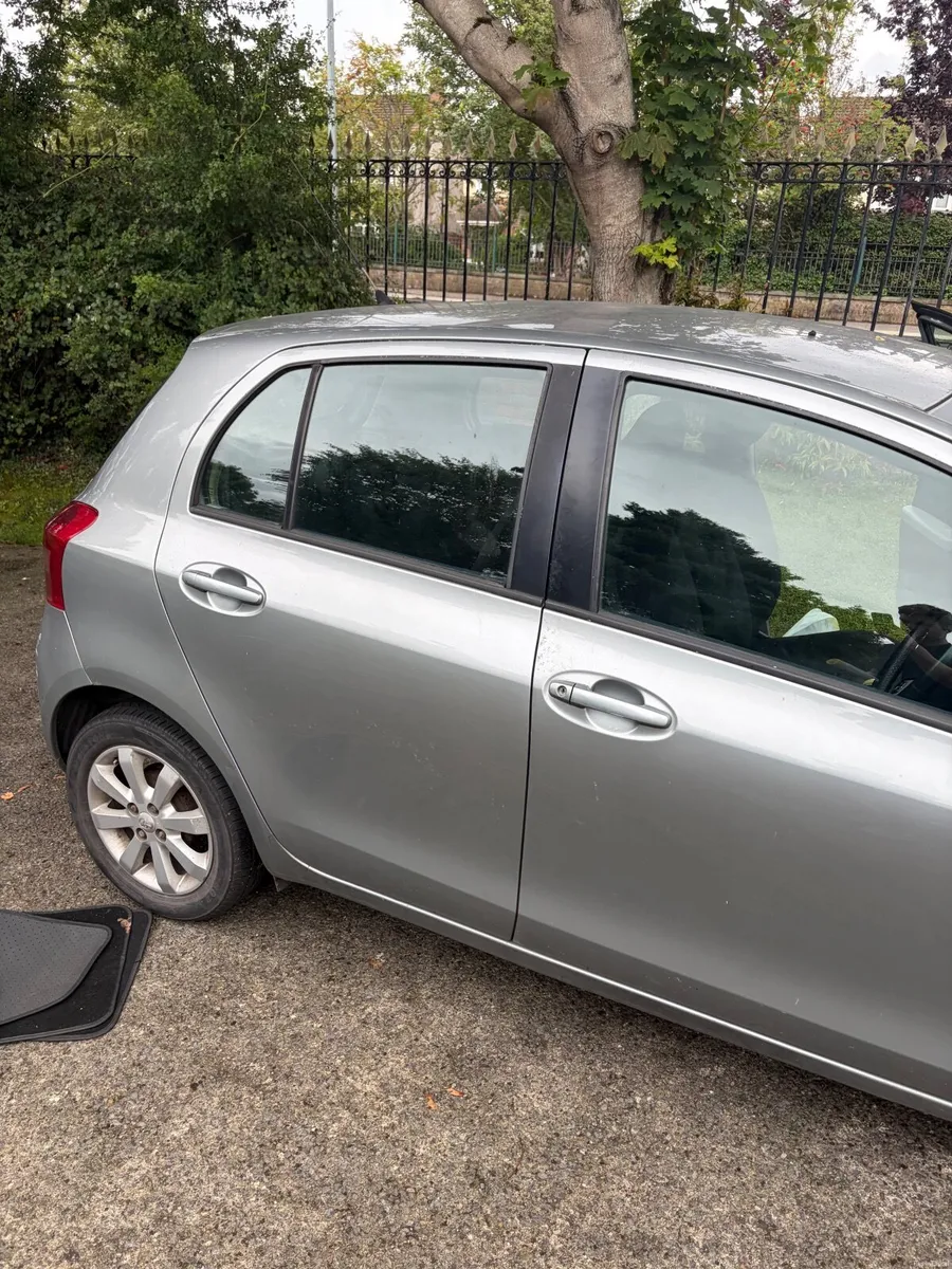 Toyota Yaris 2007 - Image 5