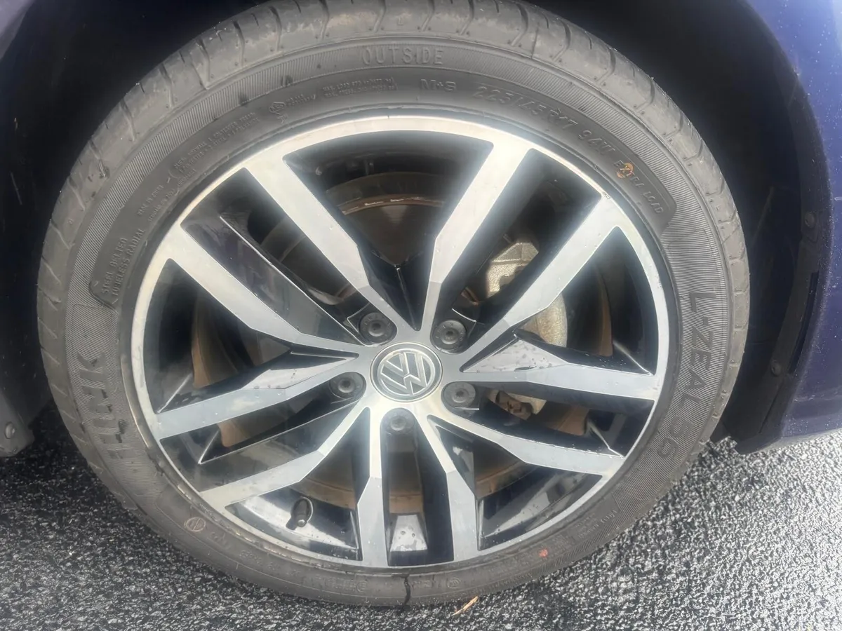 VW Golf - Image 5