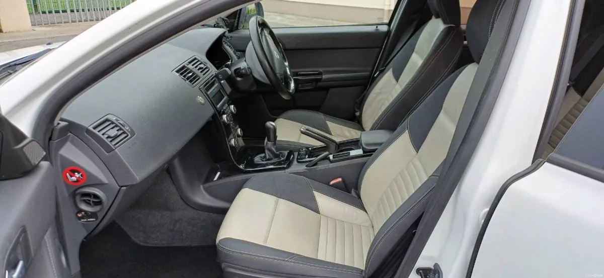 Volvo V50 1.6 - Image 5