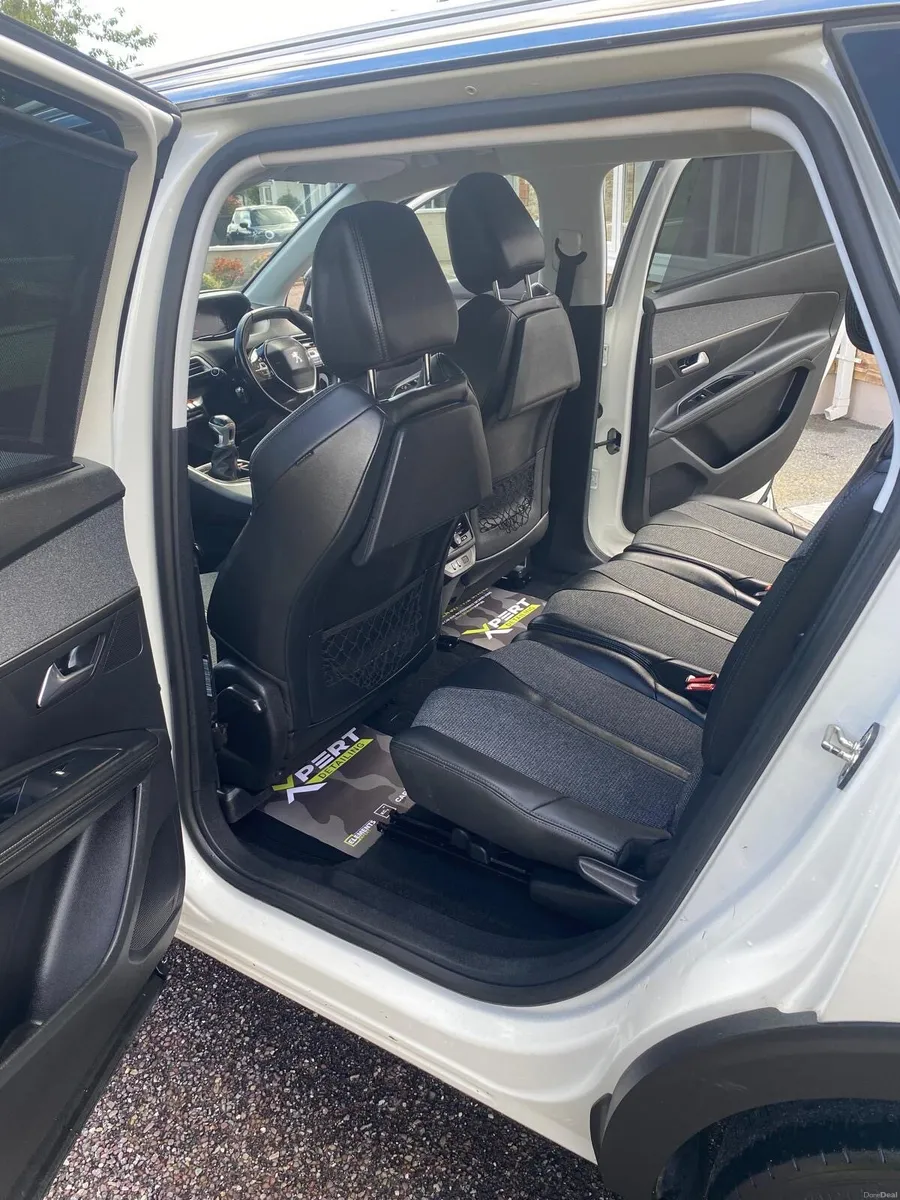 PEUGEOT 5008 ALLURE - Image 6
