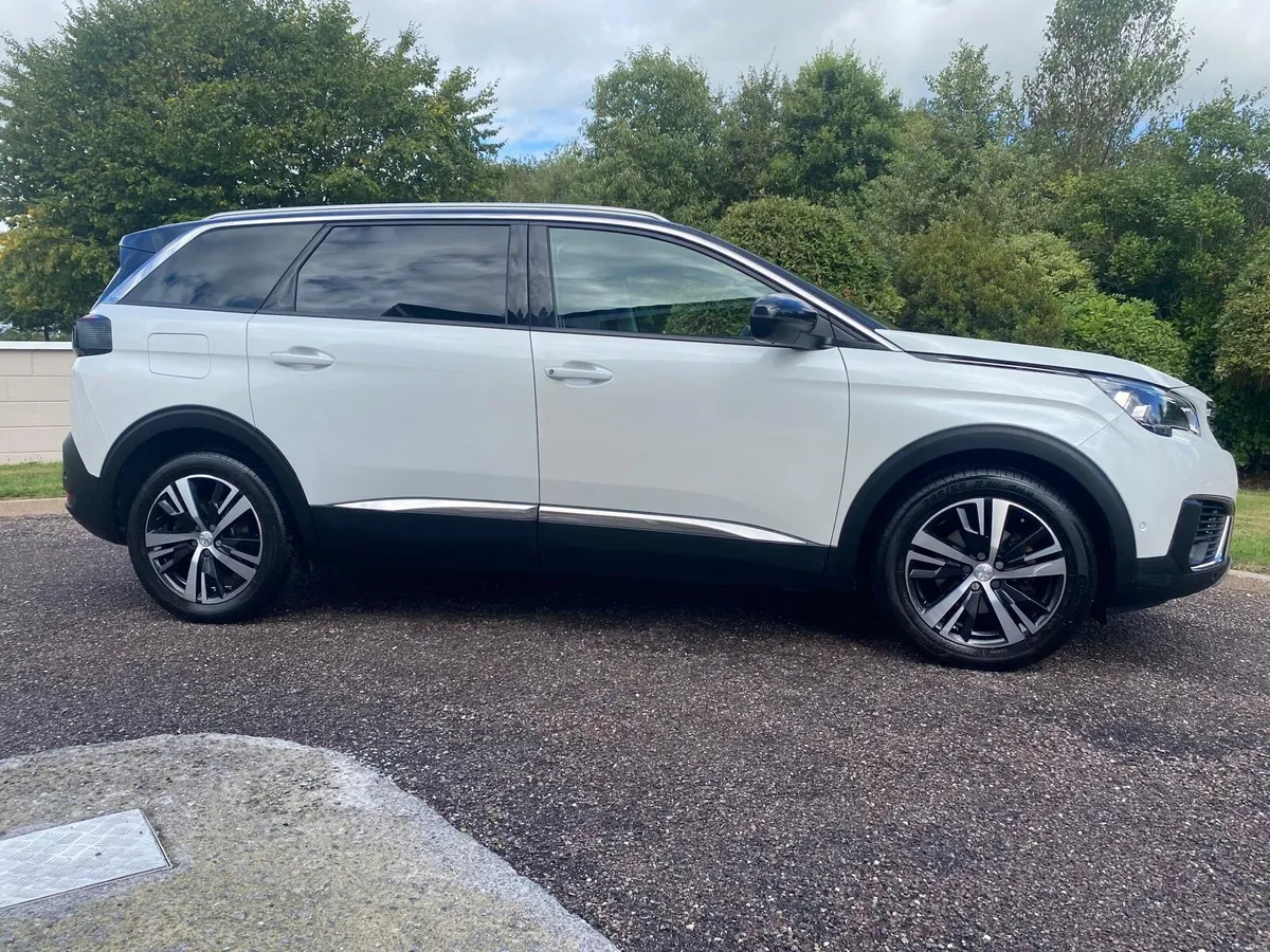 PEUGEOT 5008 ALLURE - Image 1