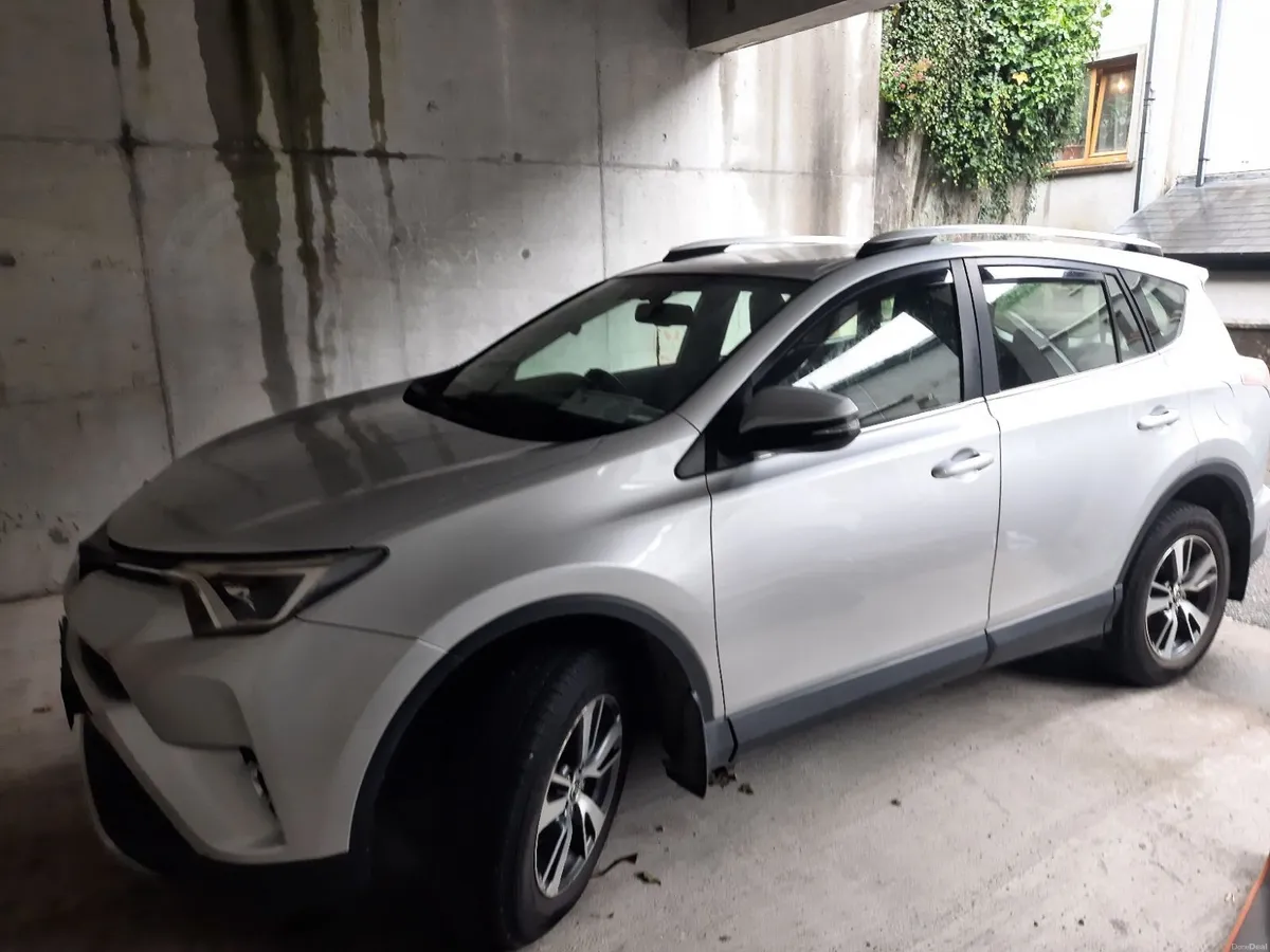 Toyota RAV4 2016 - Image 1