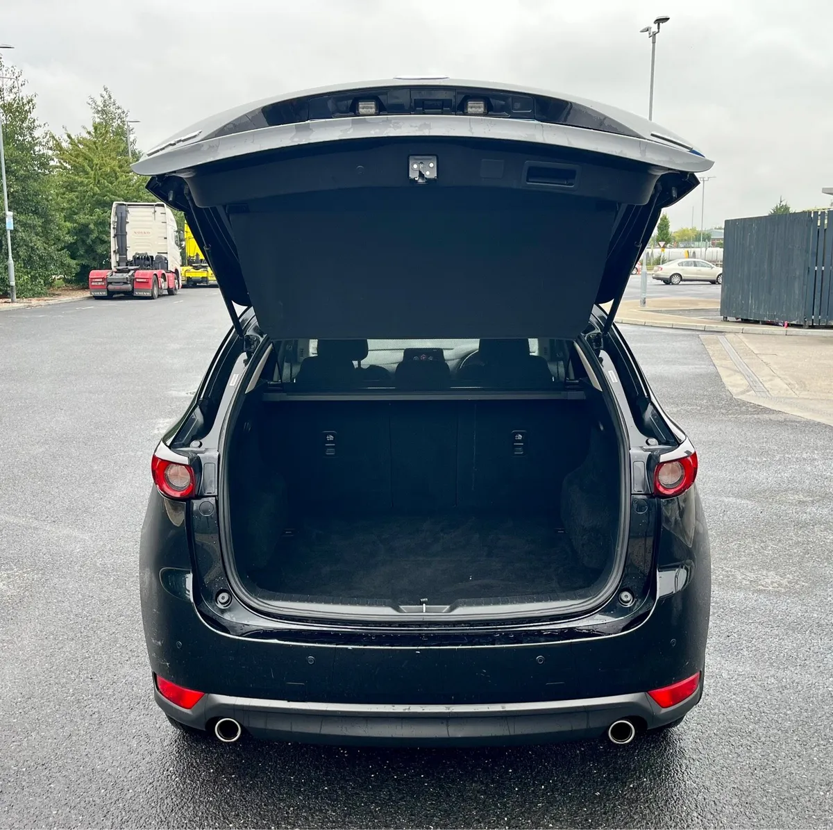 2018 Mazda CX-5 Executive - Image 5