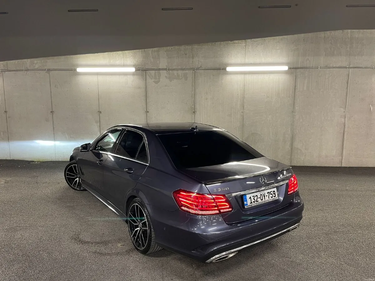 Mercedes-Benz E-Class 2013 AMG Sport - Image 4