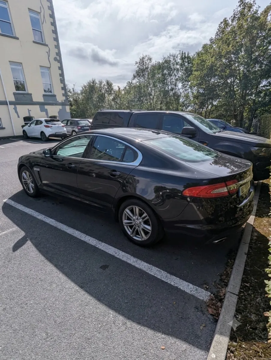 Car - Image 6
