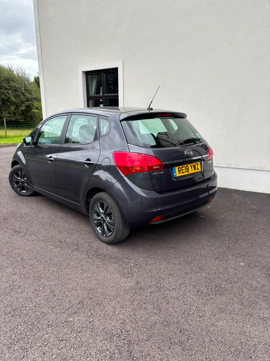 2018 Kia Venga - Image 2