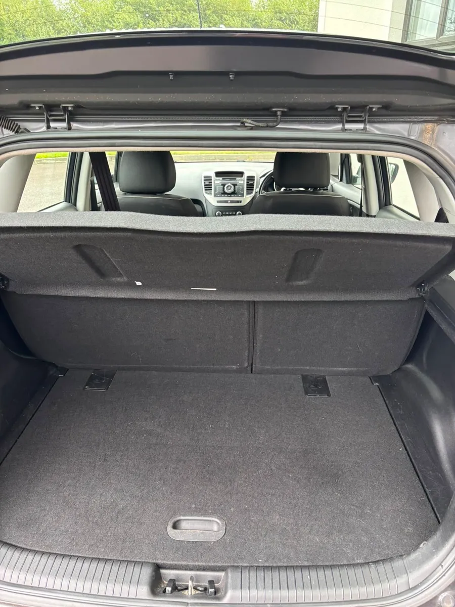 2018 Kia Venga - Image 6