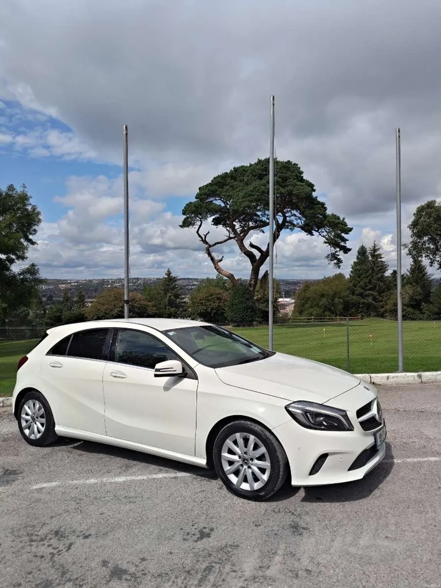 A180 white Mercedes Benz - Image 1