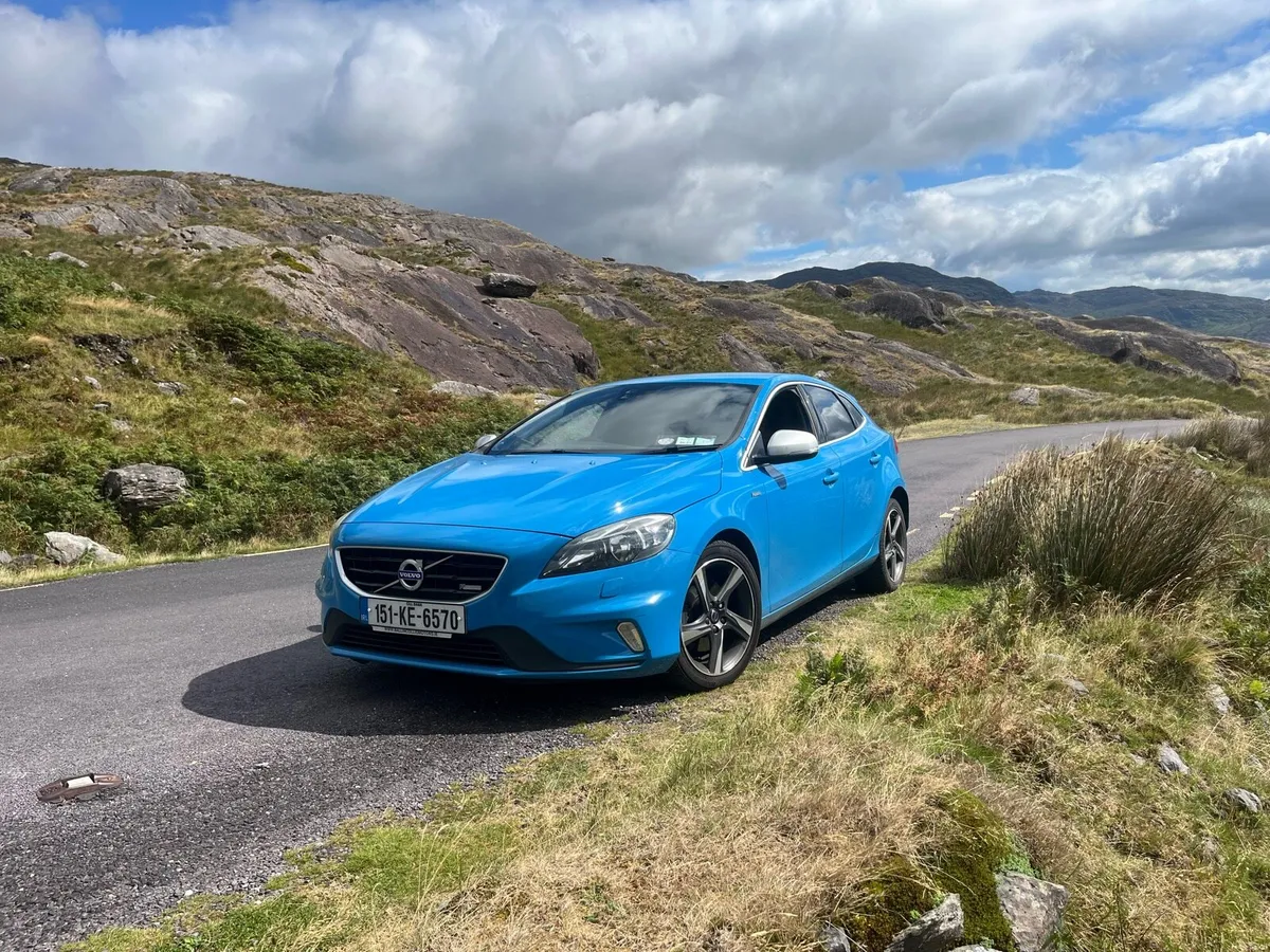 Volvo V40 R design - Image 1