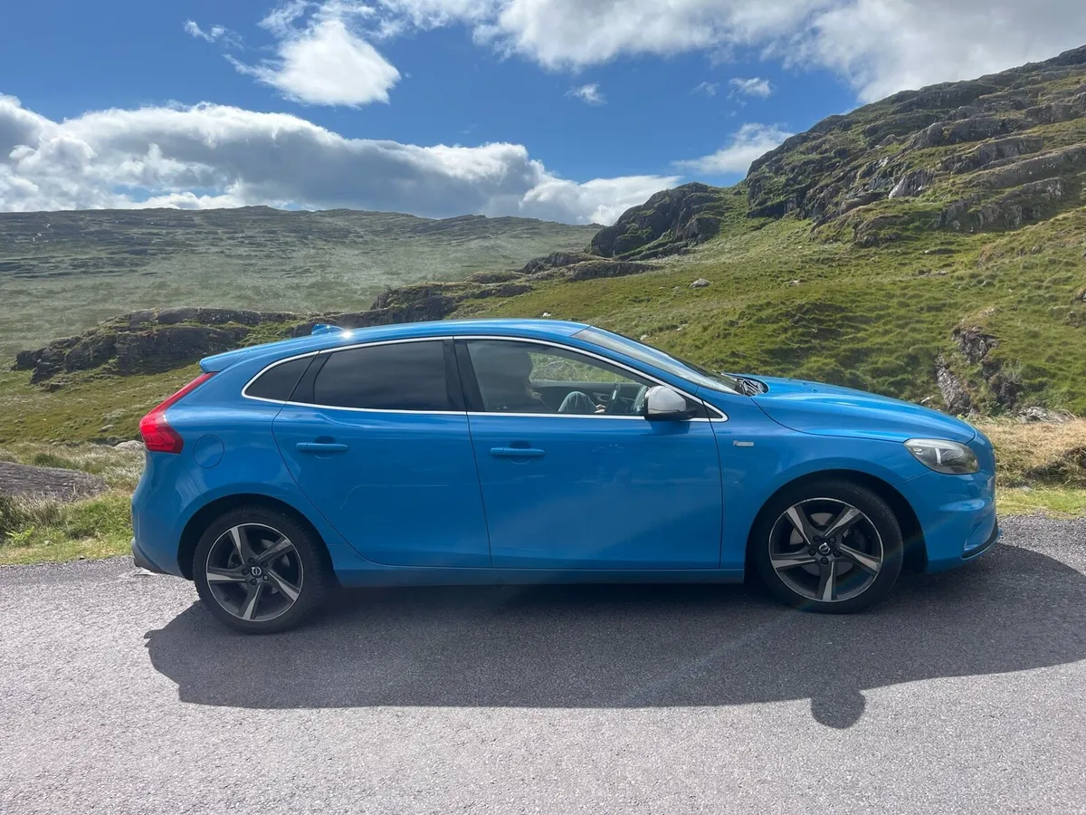 Volvo V40 R design - Image 3