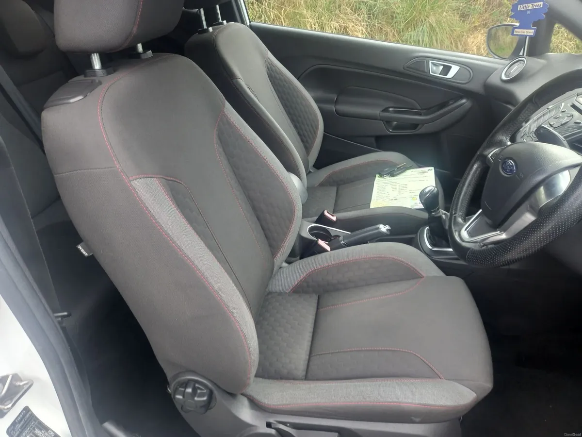 Ford Fiesta 2016 ST line - Image 5