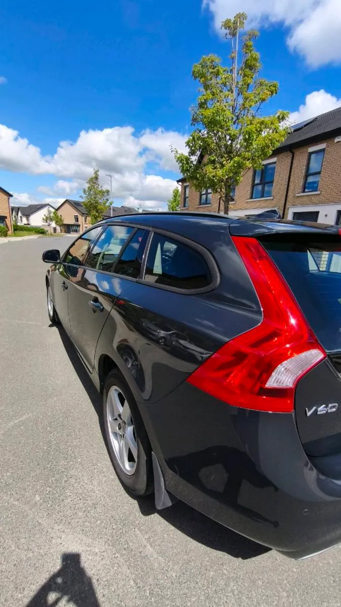 Volvo D4. V60 - Image 3