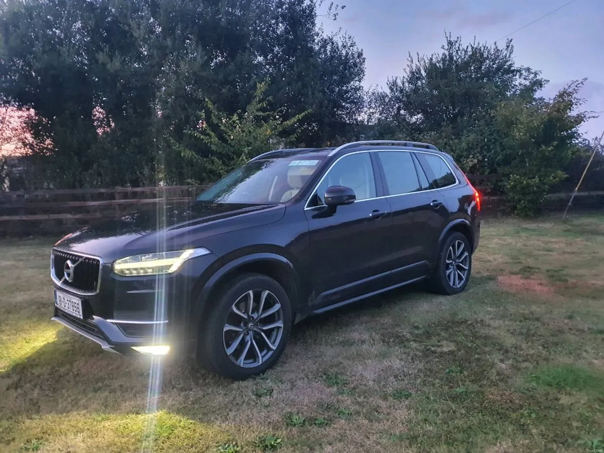 VOLVO XC90 D5 AWD MOMENTUM GT 7 SEATER 2018 - Image 1