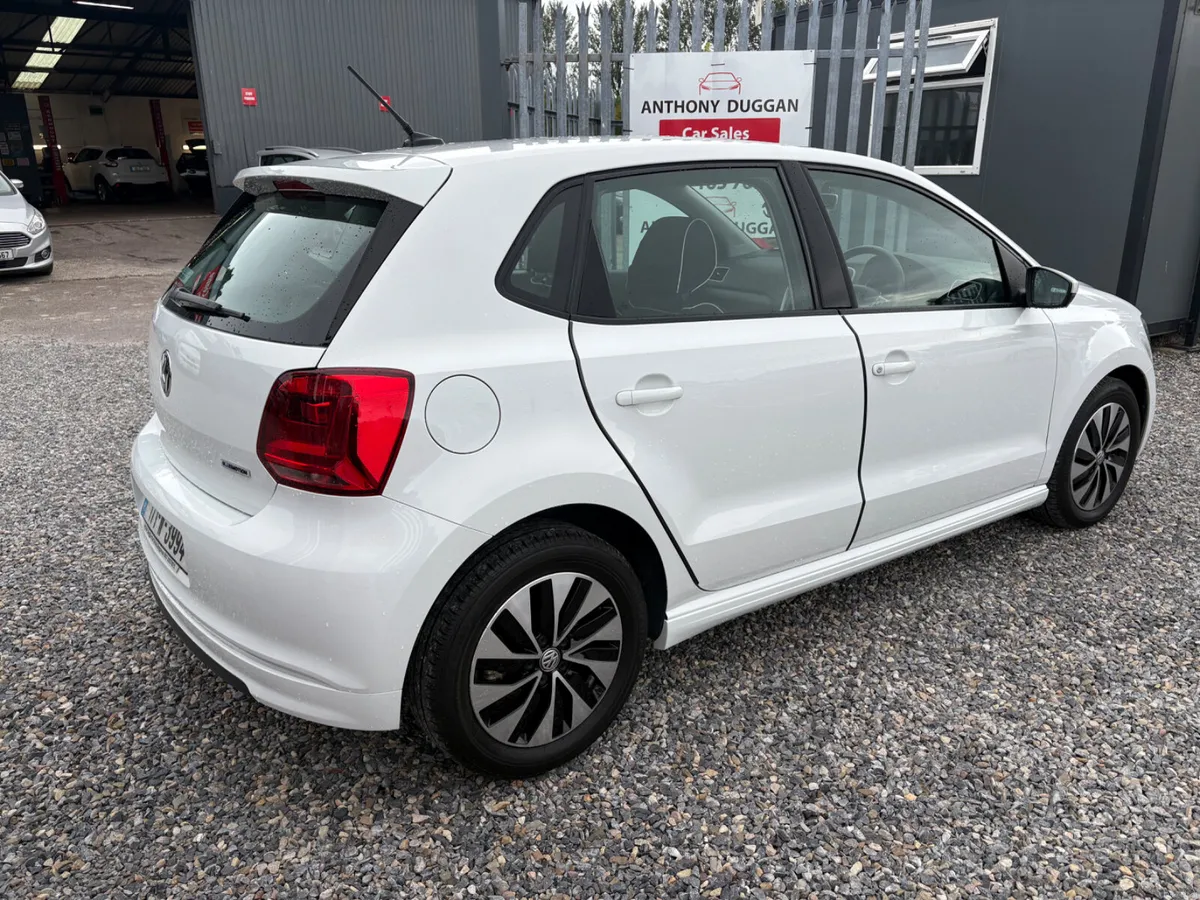 Volkswagen Polo Automatic bluemotion - Image 3