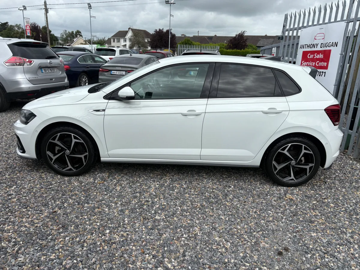 R-line Volkswagen polo 1.5 Automatic - Image 6