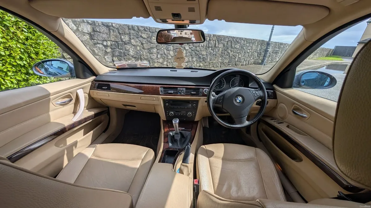BMW 3-Series 2008 - Image 3
