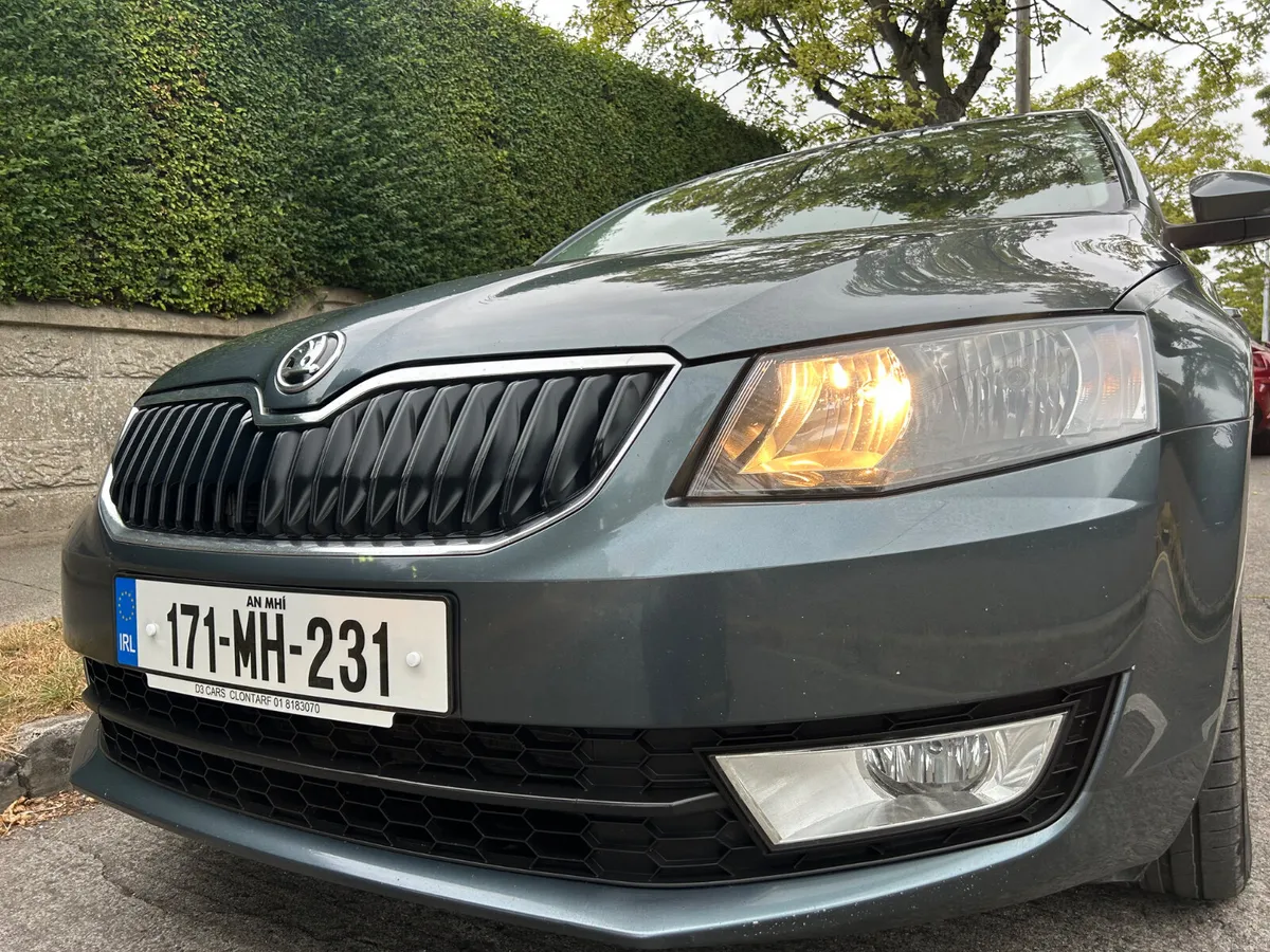 2017 SKODA OCTAIVA 2.0 TDI STYLE SERVICE HISTORY - Image 1