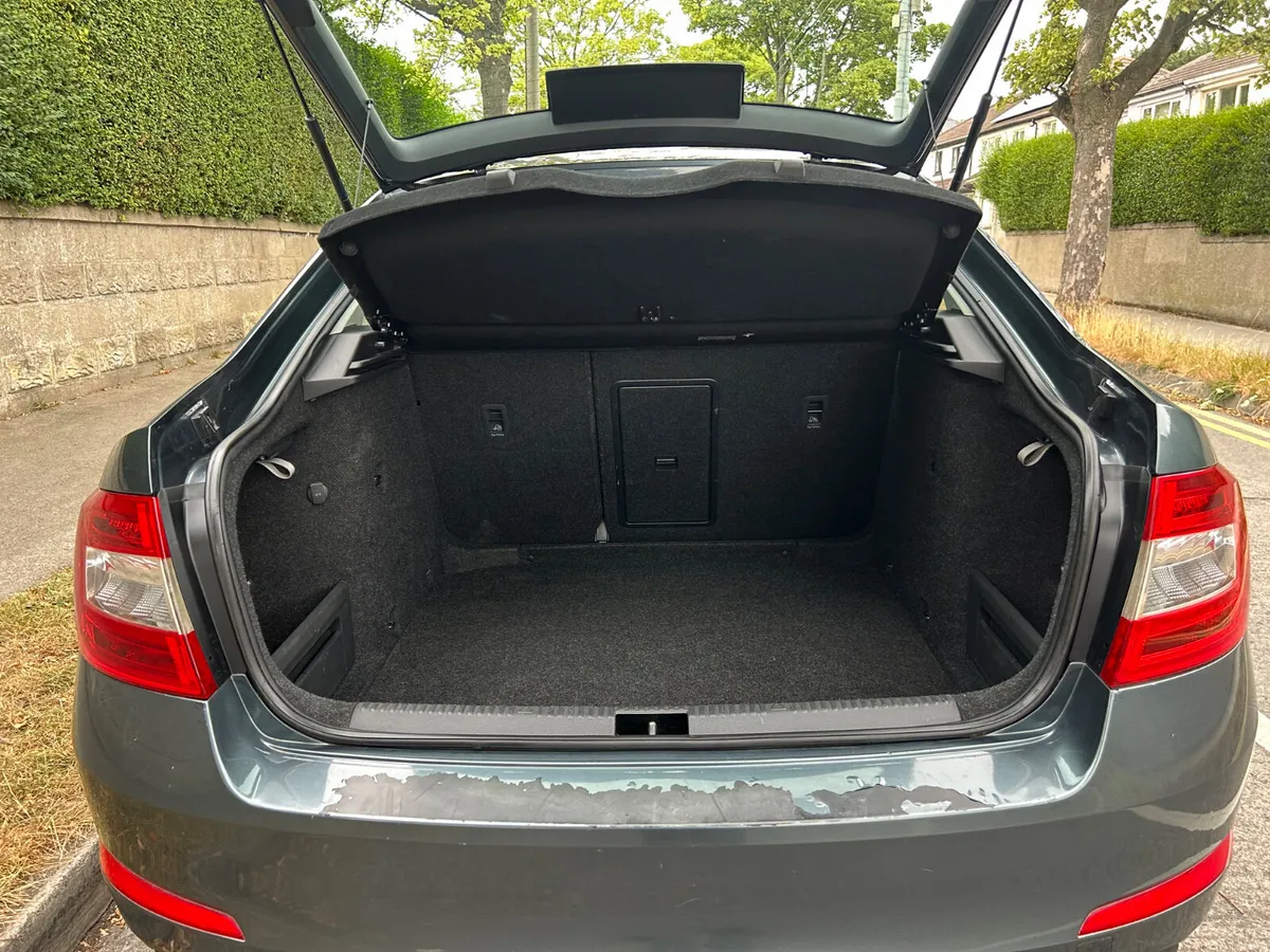 2017 SKODA OCTAIVA 2.0 TDI STYLE SERVICE HISTORY - Image 6