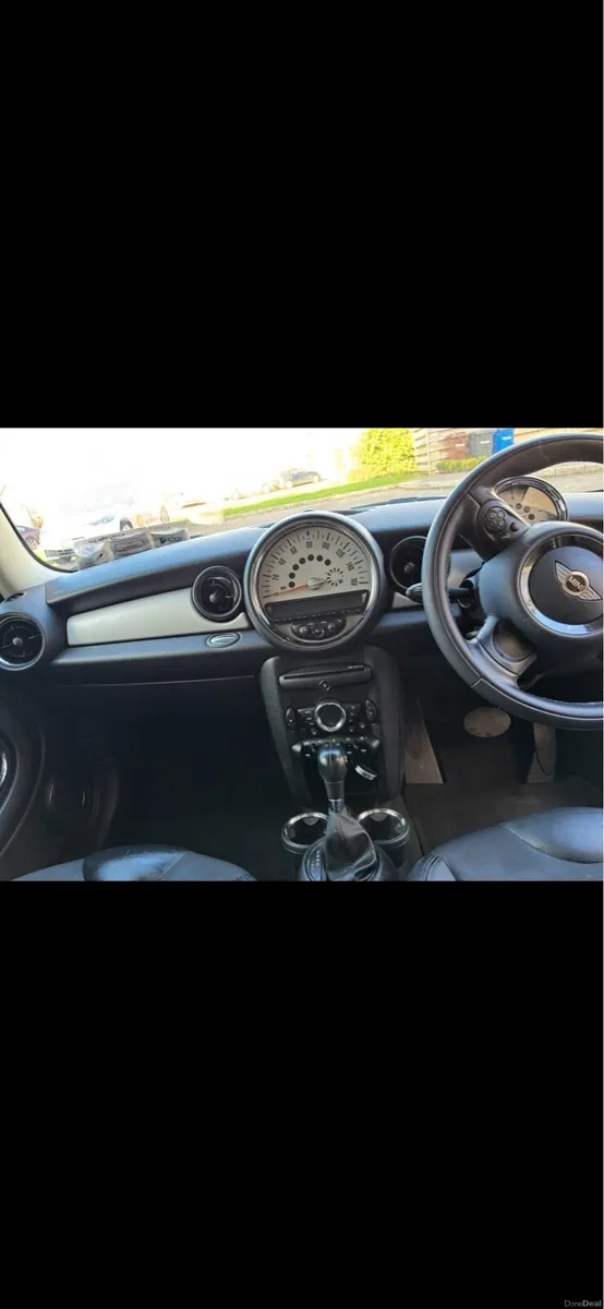 Mini Cooper Automatic - Image 5