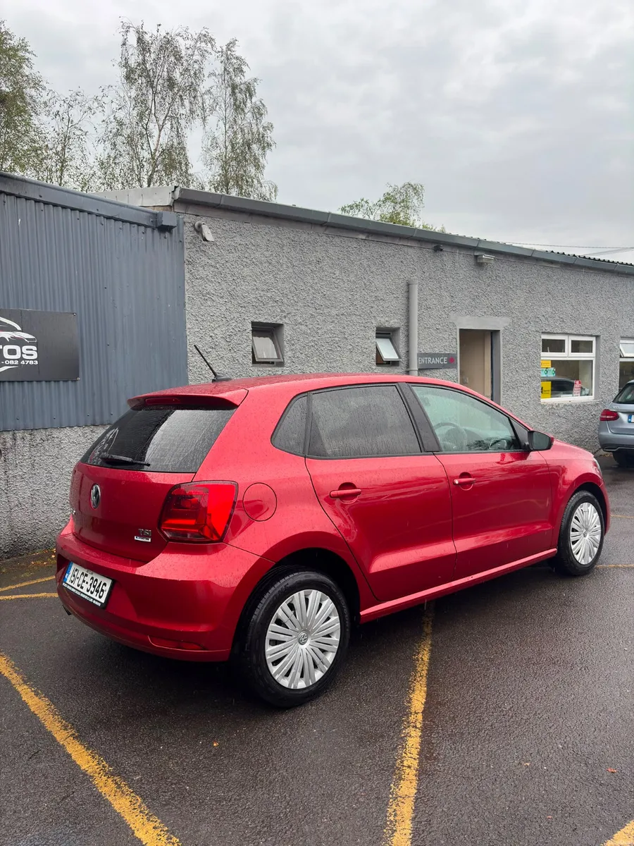 Volkswagen Polo 2015 automatic - Image 5
