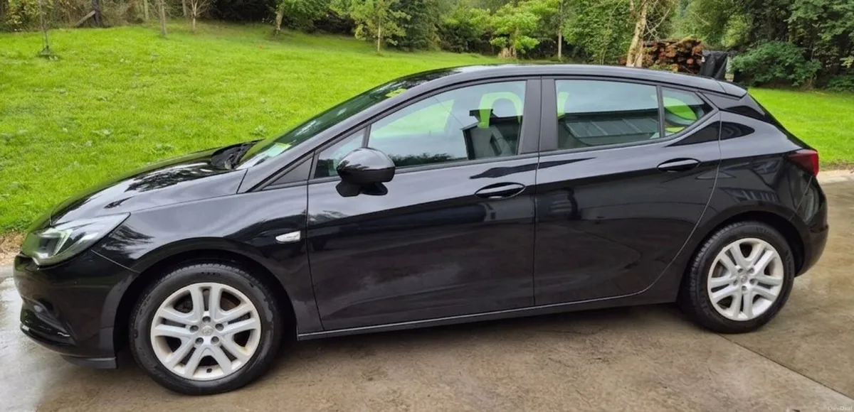 2018 Opel Astra 1.4 Petrol - NCT July 2028 - Taxed - Image 5