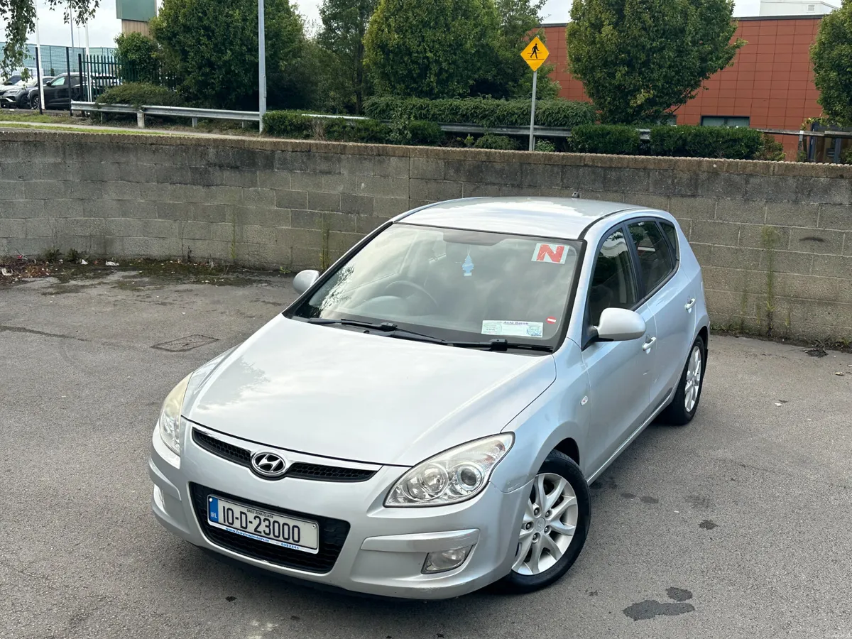 Hyundai i30 2010,1.6 CRDi Deluxe+Nct 28-06-27, - Image 2