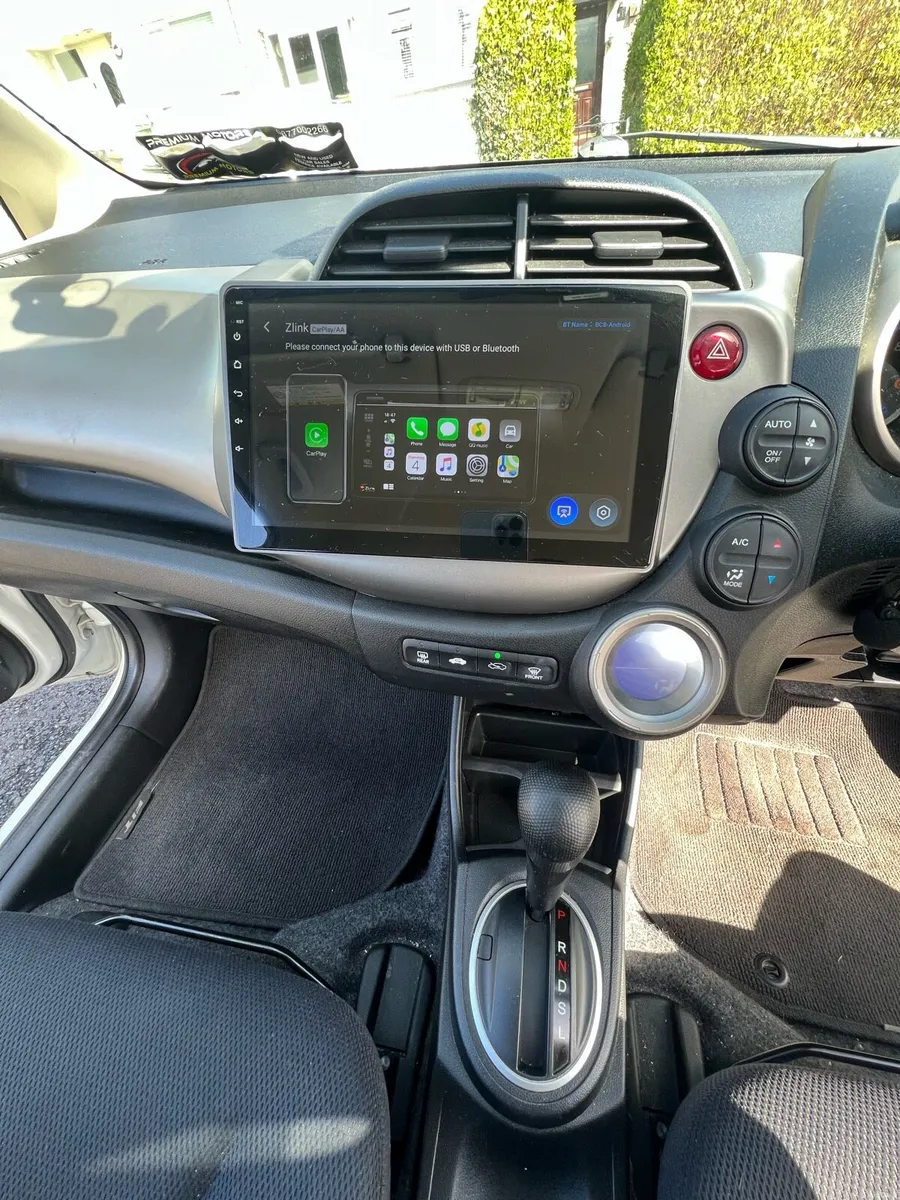 2014 Honda Fit Hybrid 1.3 Auto — Spares or Repair - Image 6