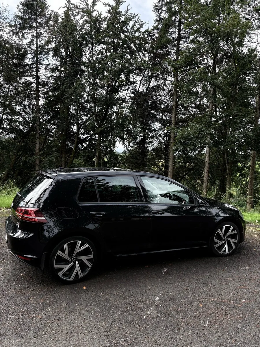 VW Golf - Image 5