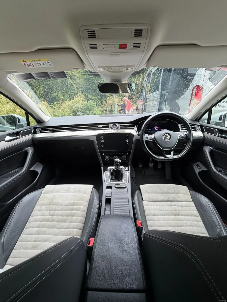 Volkswagen Passat R Line 2.0 TDI M6F 150HP 4DR - Image 5