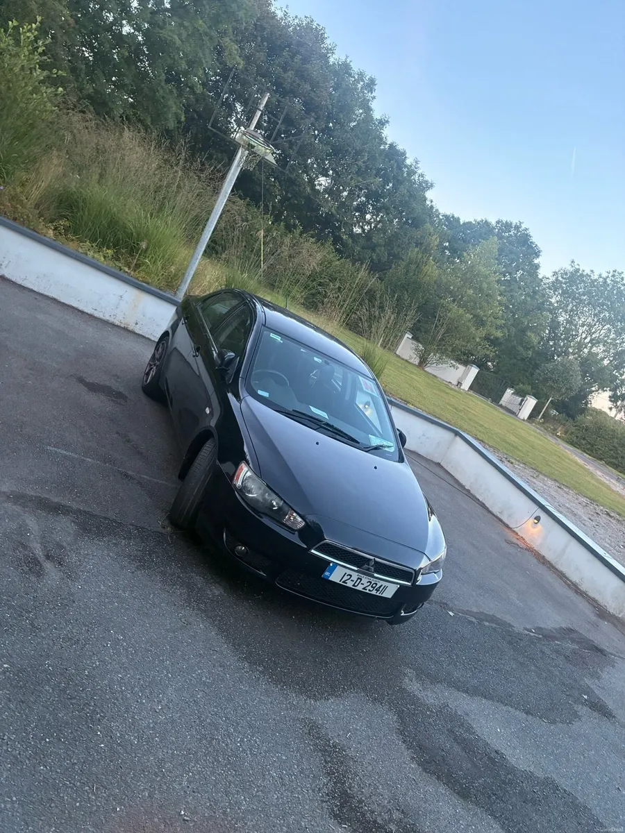Mitsubishi lancer price is negotiable - Image 1