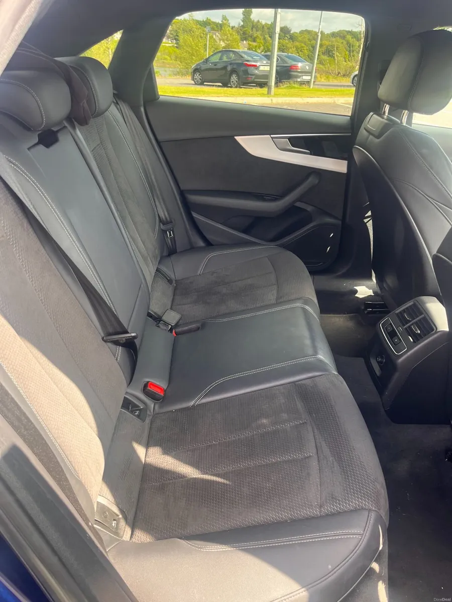 Audi A4 2021 - Image 3