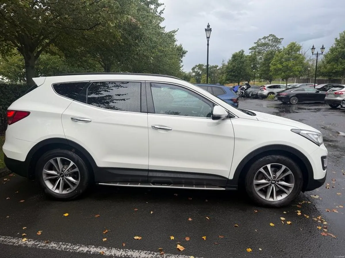2015 Hyundai Santa Fe Premium 7 Seater AWD Auto - Image 4