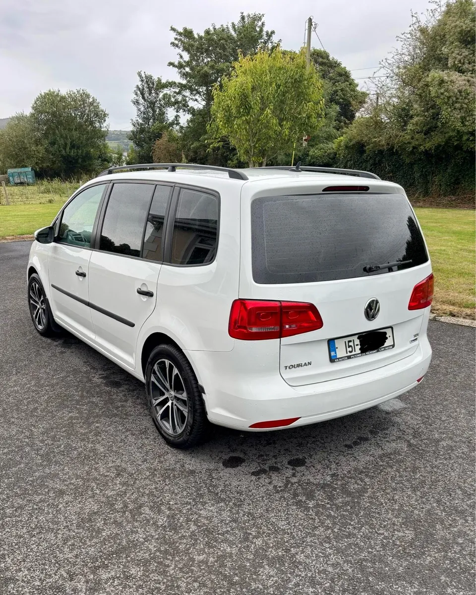 VW Touran 1.6D Pano roof - Image 4
