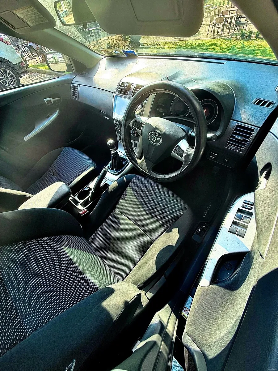 Toyota Corolla - full serv hist- fresh NCT - Image 6