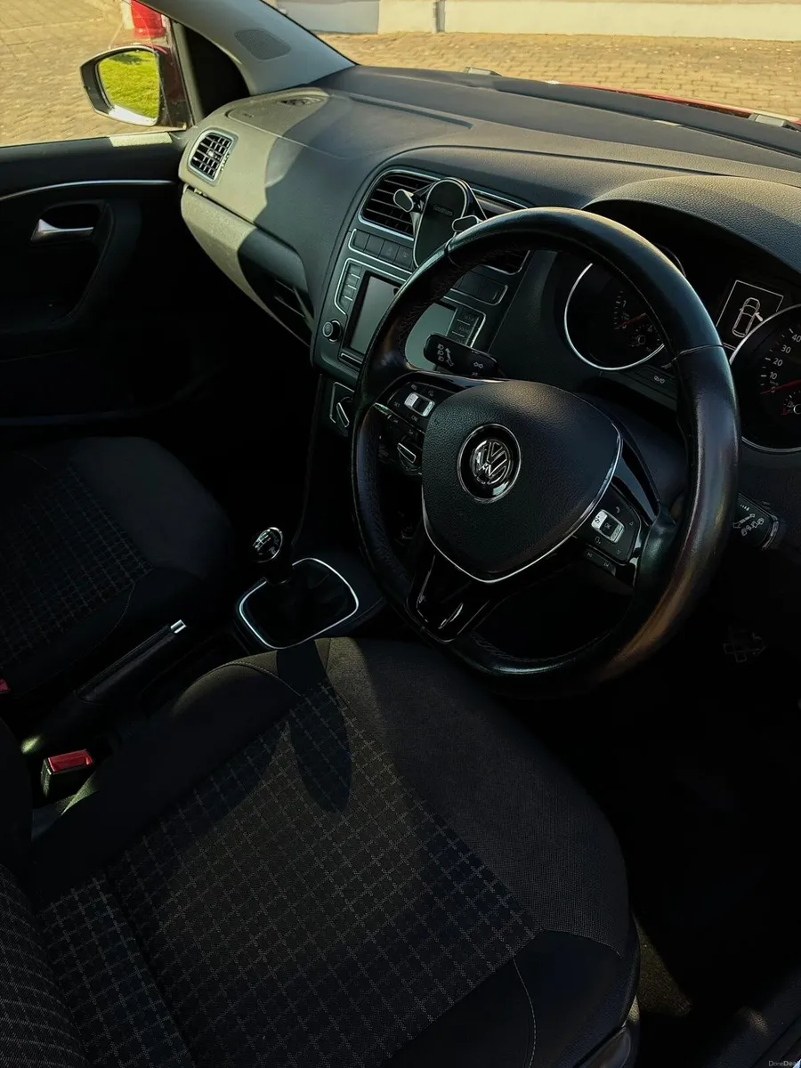Volkswagen Polo Comfortline 2016 - Image 5