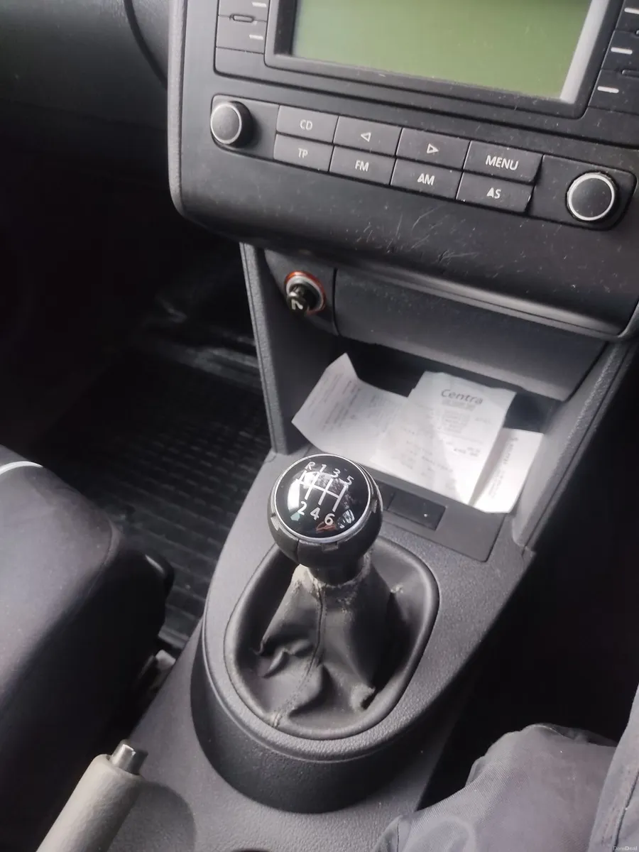 Volkswagen Touran 2003 - Image 4