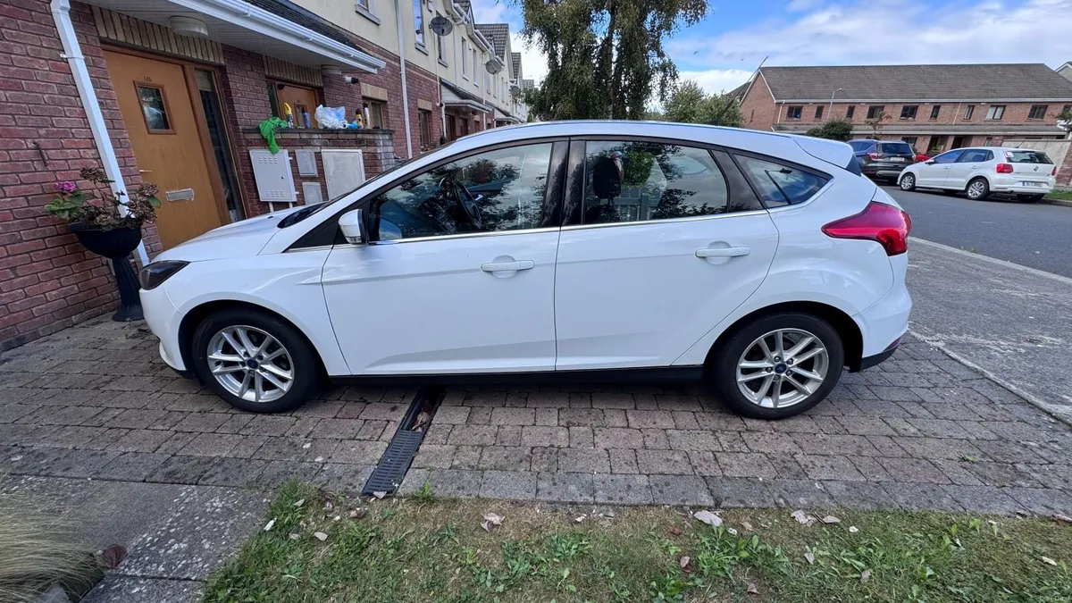 Ford Focus 2017 Diesel - Image 5