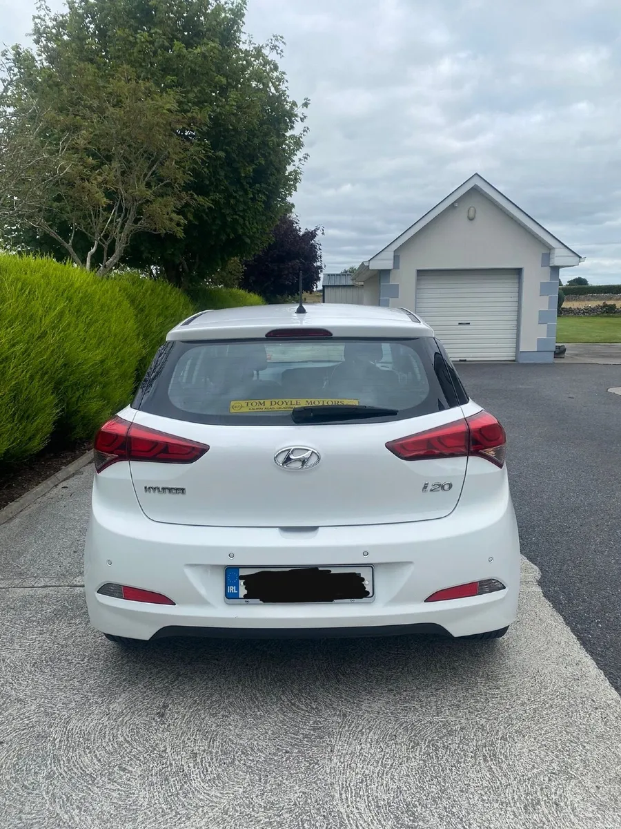 Hyundai i20 2018 - Image 2
