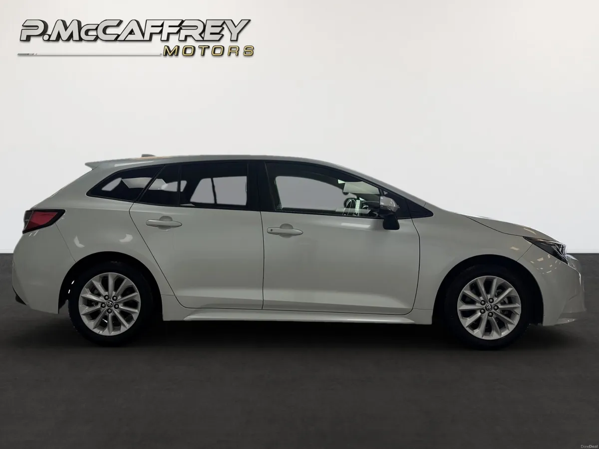 2022 Toyota Corolla 1.8 Self Charging Hybrid - Image 4