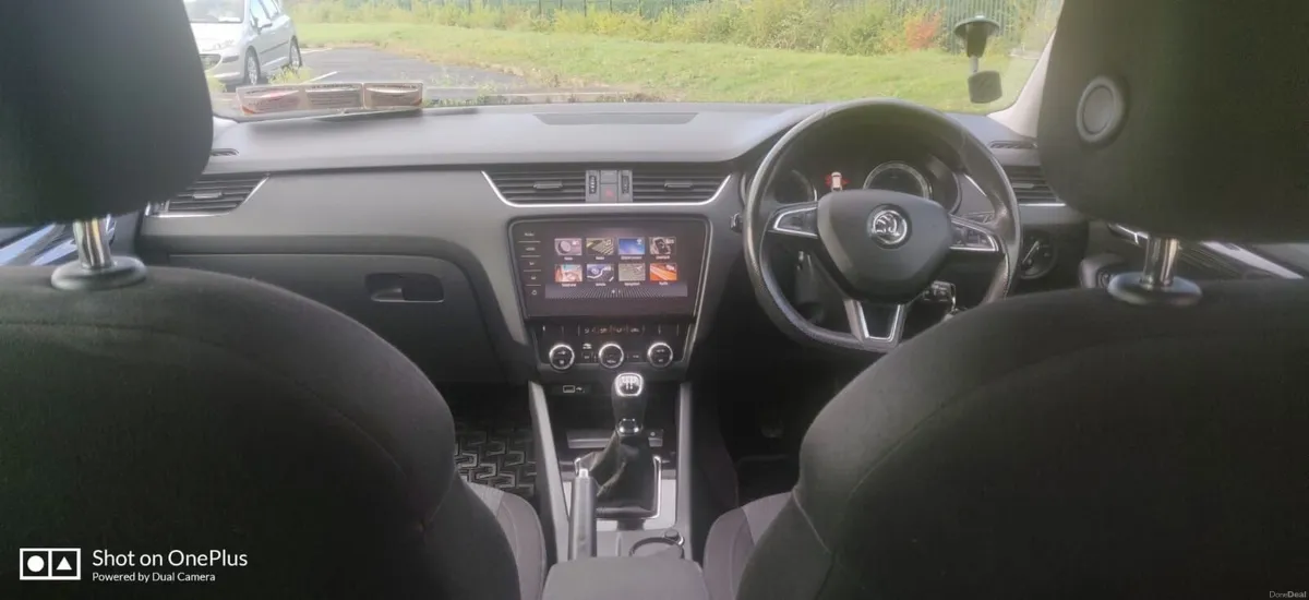 2018 (182) Skoda Octavia Combi Estate Style Diesel - Image 6
