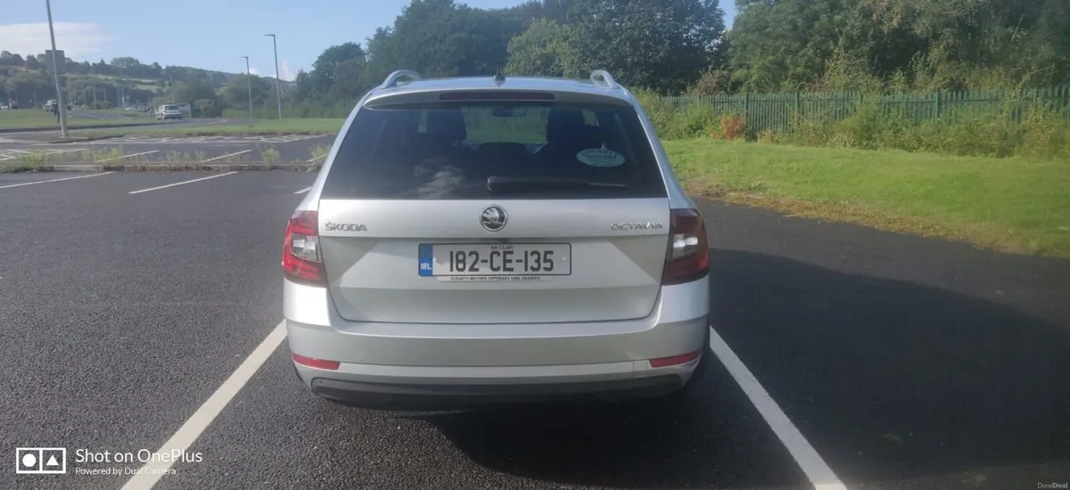 2018 (182) Skoda Octavia Combi Estate Style Diesel - Image 4
