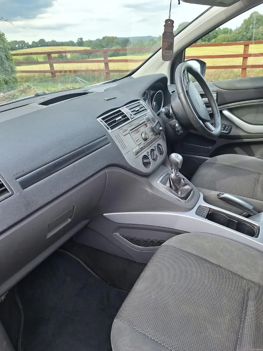Ford Kuga 2010 - Image 6
