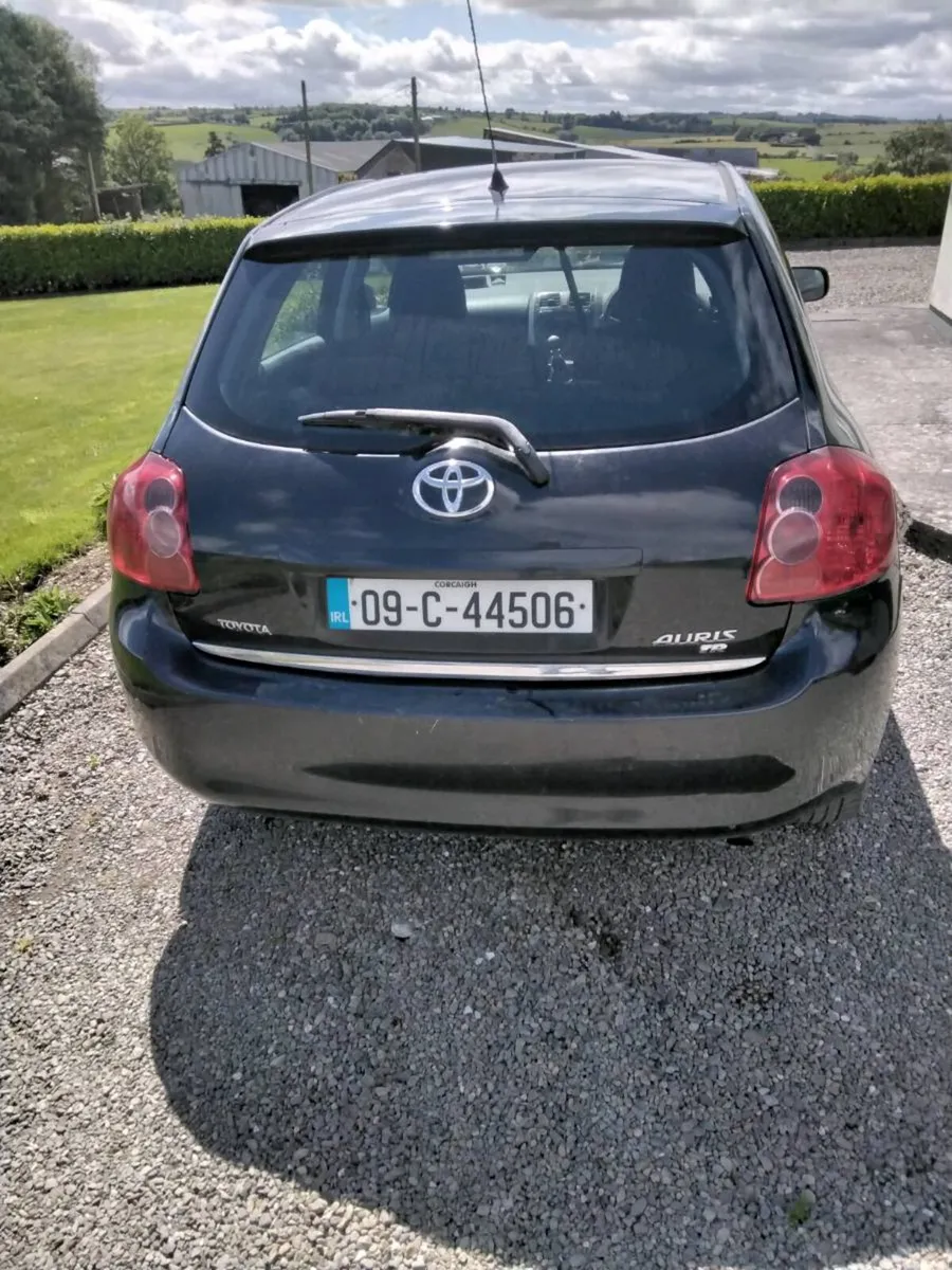Car - Image 2