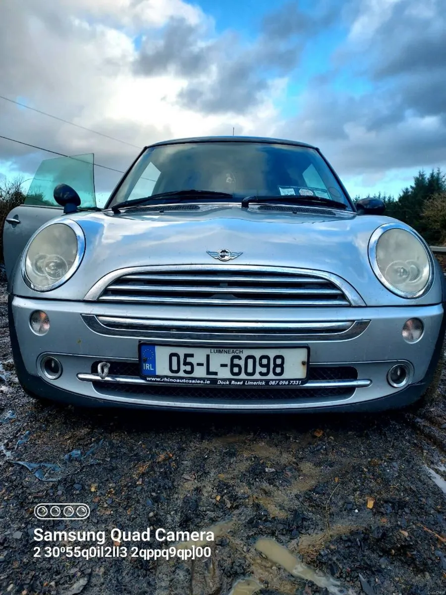 Nissan Primera, Mini, Peugeot 205 - Image 5